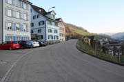 Die Bahnhofstrasse in Lichtensteig muss saniert werden. (Bild: Martin Knöpfel)