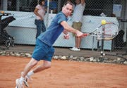 Simon Schwerzmann spielt eine Rückhand, wie sie in den kommenden zwei Wochen auch an den US Open zu sehen sein wird. (Bilder: pd)