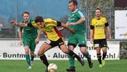 Altstätten lieferte als Mannschaft eine überzeugende Leistung ab, hier Dejan Jevtic, beobachtet von Simon Lichtenstern (r.). (Bild: Yves Solenthaler)