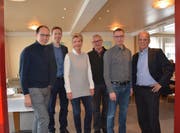 Marc Mächler, Roman Habrik, Karin Keller-Sutter, Martin Klöti, Simon Seelhofer und Sven Bradtke (von links). (Bild: Beat Lanzendorfer)