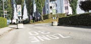 Beschwert sich niemand offiziell über die Tempo-30-Zone «Oberdorf», wird unter anderem die «T-30» auf der Wiesenstrasse bis zur Industriestrasse verlängert. (Bild: Kurt Latzer)