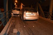 An den Autos entstand ein Sachschaden von rund 19‘000 Franken. (Bild: Kapo SG)