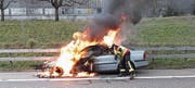 Auto komplett ausgebrannt