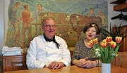 Kurt und Frieda Scheiwiller führten während 38 Jahren den Landgasthof Ochsen, Sidwald, in Neu St. Johann. (Bild: Sabine Schmid)