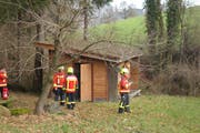 Bei diesem Bienenstock wütete das Feuer. (Bild: Kapo SG)