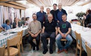 Der Vorstand des Vereins Älpli-Gegenwind: Benoît Kunz, Hansruedi Hürlimann und Julian Müller (sitzend, von links nach rechts) sowie Kurt Müller, Interimspräsidentin Brigitta Schönbächler, John Spillmann und Ulrich Reimer (stehend, von links nach rechts). (Bild: Martin Knoepfel)