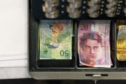 Die St.Galler Gemeinden haben mehr Geld in der Kasse als noch im Vorjahr. (Bild: Keystone)