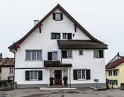Das Aadorfer Pfarrhaus ist von der Denkmalpflege als «wertvoll» eingestuft. (Bild: Kurt Lichtensteiger)