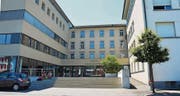 Das Gymnasium St.Antonius in Appenzell hat kurz vor den Ferien keine Schulleitung mehr. Mit Hochdruck wird nach einer Übergangslösung gesucht. (Bild: Roger Fuchs)