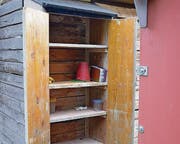 Der Schrank wurde aufgebrochen und ausgeräumt. (Bild: pd)