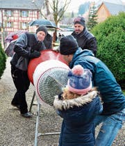 Christbaum: Vom Wald in die Stube (Bild: Max Eichenberger)