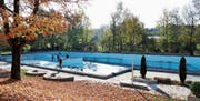 Die Sanierungsarbeiten im Freibad Weierwise sind in vollem Gang. Im November werden sie abgeschlossen. (Bild: Josephine Opprecht)