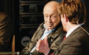 Das Lutherjahr 2017 spiegelt sich in den Grenzstädten: CDU-Politiker Heiner Geissler diskutiert mit Theologieprofessor Volker Leppin. (Bild: Donato Caspari)