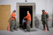 Seit dem Unglück steht der Zivilschutz des Kantons Graubünden im Einsatz, musste jedoch Ende Oktober abgelöst werden, wie es in der Mitteilung der Thurgauer Staatskanzlei vom Montag heisst. (Bild: Keystone)