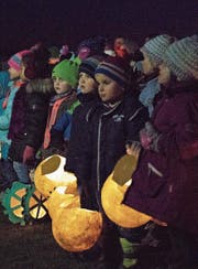 Lichter in der Nacht (Bild: Andreas Taverner)