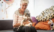 Haben sich gefunden: Brigitte Hermann und Gecha. (Bild: Reto Martin)