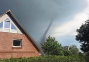 Ein Tornado über Flensburg am 6. Juni 2016. (Bild: ky)