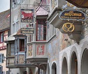 Erker prägen die Fassaden der Altstadt.