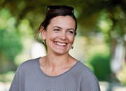 Die 45-jährige Andrea Weber setzt sich als Geschäftsführerin des Schweizerischen Hebammenverbands und als Präsidentin des Vereins Thurgauer Hebammen für ihren Berufsstand ein. (Bild: Donato Caspari)