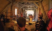In charmantem Ambiente und mit viel Holz: ein Bild vom letzten Brückenfest. (Bild: pd/Stefan Krucker (September 2014))