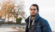 Der Filmstudent Luca Ribler bei einem Spaziergang am Arboner Seeufer. (Bild: Yvonne Aldrovandi-Schläpfer)