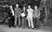 Die Kategoriensieger: (v.l.) Paul Hüttenmoser, Rorschacherberg (Gewehr 300 m); Bruno Kellenberger, Rorschacherberg (Pistole 25 m); Lucia Ulmann, Eggersriet (Frauen); Horst Keller, Rorschacherberg (BWS WP), und Benno Rist, Goldach (Pistole 50 m). (Bild: hau)