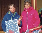 Geehrt und beschenkt: Claudia Brauchli (links) und Monika Stauffacher. (Bild: pd)
