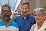 Setzen sich von Frauenfeld aus für Flüchtlinge in Kathmandu ein: Sarath Maddumage, Martin Strauss und Irma Stämpfli. (Bild: Mathias Frei)