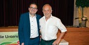 Zwei Präsidenten: Silvan Breitenmoser (links), FC Kirchberg, Markus Böni, FC Bazenheid – Glückwünsche des Nachbarvereins.