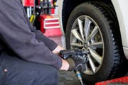 Gut gemacht, wer die Winterpneus noch auf den Felgen hat. (Bild: Keystone)