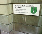 Wirtschaftsmittelschule: Der Standort in St. Gallen bleibt erhalten. (Bild: Ralph Ribi)