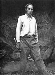 Ernst Frick als Archäologe. (Bilder aus: Esther Bertschinger-Joos/Richard Butz: Ernst Frick)