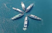 Flottensternfahrt: Am 28. April bilden die Bodenseeschiffe vor Romanshorn eine Sternformation. (Bild: PD)