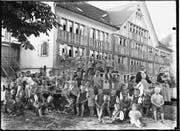 Kaum jemand wusste damals, was die Kinder in der Steig alles erdulden mussten. Heute brechen einige Betroffene das Schweigen. (Bild: Müller-Bachmann (Appenzell, um 1910))