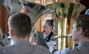 Die Jugendmusik verzauberte mit ihren Klängen. (Bild: Monika Wick)