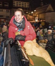 Es sei wahnsinnig schön, diesen Grosserfolg mit Familie, Freunden und dem ganzen Dorf zu teilen, sagt Michelle Gisin. (Bild: Urs Flüeler/KEY)