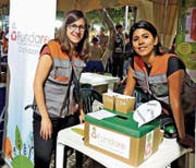 Desirée Germann unterstützt Isabel Mendoza bei der Arbeit für die Organisation Fundare im bolivianischen Cochabamba. (Bild: PD)