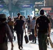 47 Prozent der Einwanderer kommen wegen der Arbeit ins Land. (Bild: Ennio Leanza/Keystone)
