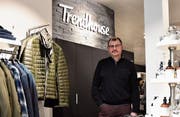 «Auch im Ausverkauf bieten wir nur hochwertige Kleider aus dem normalen Sortiment an.» (Bild: Thomas Schwizer)