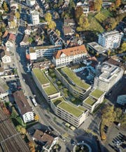 Die Visualisierung zeigt, wie die Stadthof-Überbauung vis-à-vis dem Oberen Mätteli 2019 aussehen könnte. (Bild: PD)