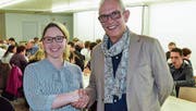 Beatrice Montgomery-Furrer übernimmt das Bettwieser Schulpräsidium von Edi Andreoli. (Bild: Christoph Heer (27. März 2017))