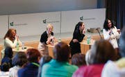 Podiumsdiskussion an der HSG mit Sonja Wiesmann, Nicole Althaus, Amanda Ammann und Regula Stämpfli (von links). (Bild: Sam Thomas)