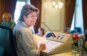 Heidi Grau-Lanz bei ihrer ersten Grossratssitzung als neu gewählte Präsidentin. (Bild: Andrea Stalder)