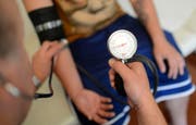 7,7 Millionen Franken bezahlt der Bund als Startkapital für den St.Galler Medical Master. (Bild: Keystone/Symbolbild)