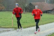 Jakob Lang (rechts) hat sich beim 100-Kilometer-Lauf in Biel einmal mehr als Langstreckenspezialist bestätigt. (Bild: Urs Huwyler)