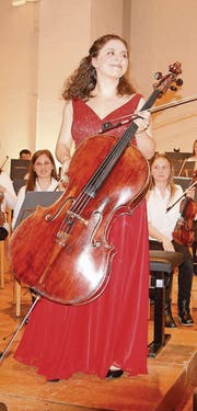 Mit dem Instrument verwachsen: Solistin Chiara Enderle. (Bild: alttoggenburger)