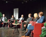 Wie bei der letzten Austragung stehen die Präsidentinnen und Präsidenten der Ausserrhoder Parteien Red und Antwort. (Bild: Jesko Calderara)