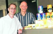 Tradition fortführen: Dieter Bachmann (l.) übernimmt von Urs Brauchli die Verantwortung über die Gottlieber Spezialitäten AG. (Bild: pd)