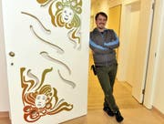Fachmann Philipp Köstlin freut sich über den Erfolg mit dem Team der intensiven Begleit- und Pflegewohngruppe. (Bild: Heidy Beyeler)