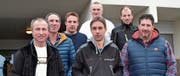 Die Besitzer der 100 000er-Kühe aus der Region Werdenberg und oberstes Toggenburg zusammen mit Andreas Wittenwiler, Präsident St. Galler Braunviehzuchtverband. (Bilder: Adi Lippuner)